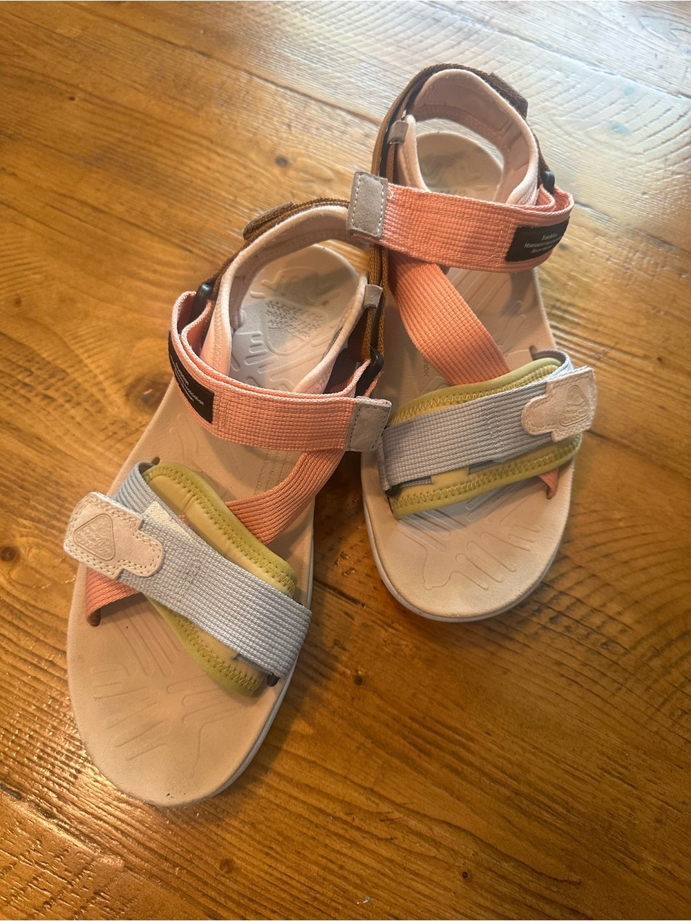 Flower Mountain Nazca 2 Women’s Sandals | Size 39 or US 8 | Beige - Salmon